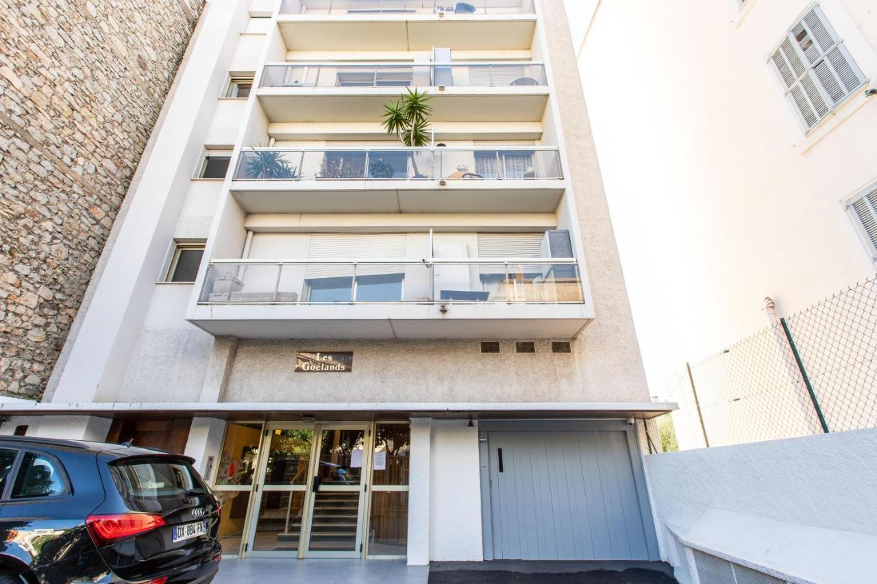Lb Vacation Rentals I Admire Panoramic Ocean Views Through Walls Of Windows Канны Экстерьер фото